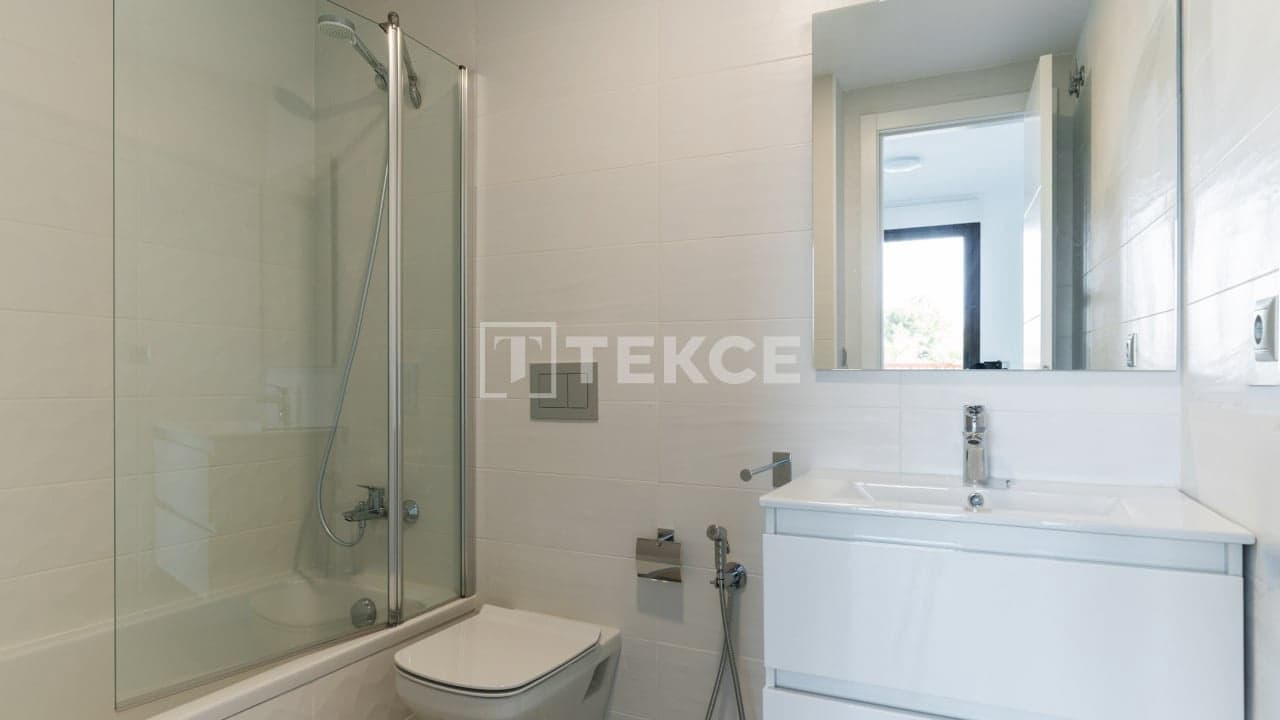 2 soveværelse Lejlighed til salg i Denia med swimmingpool - € 345.000 (Ref: 8965570)