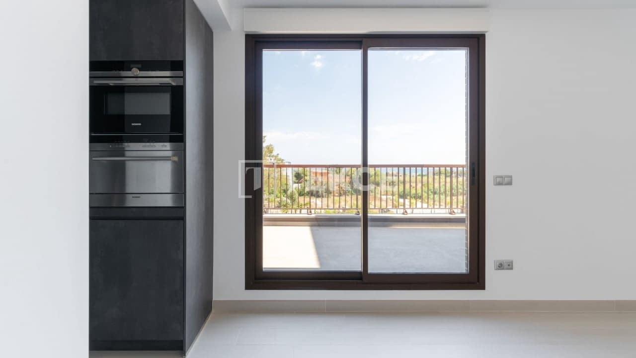 2 soveværelse Lejlighed til salg i Denia med swimmingpool - € 345.000 (Ref: 8965570)