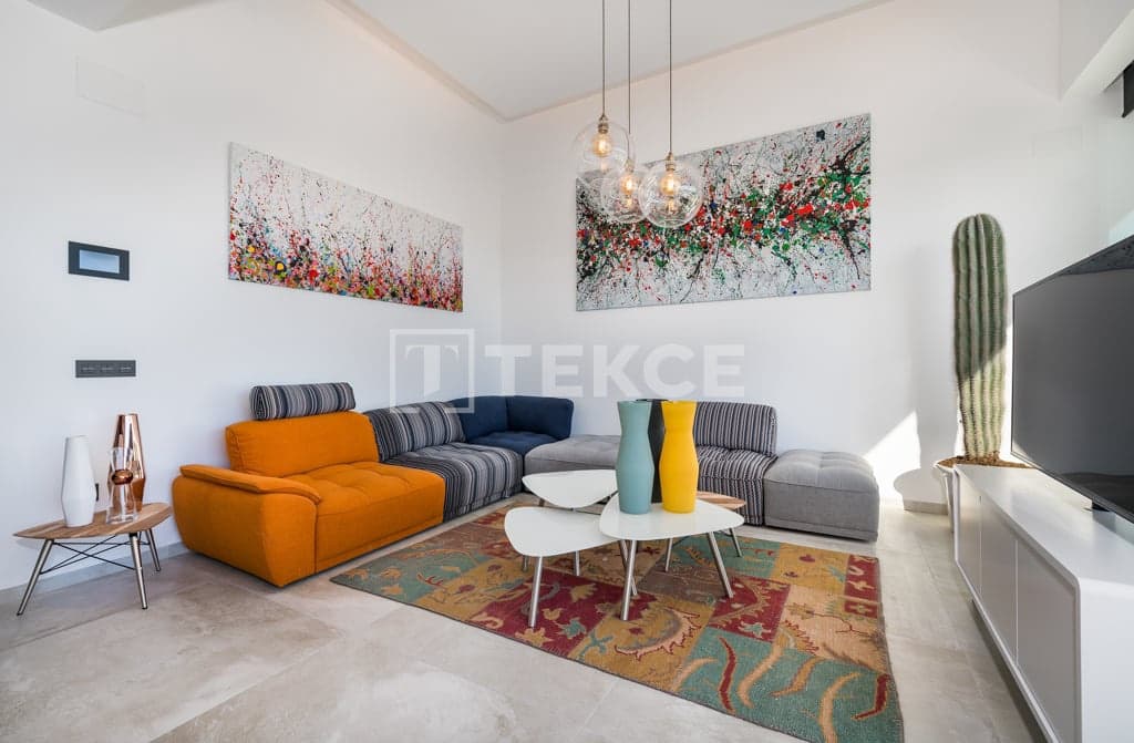 4 bedroom Villa for sale in Ciudad Quesada with pool - € 1,450,000 (Ref: 8965582)