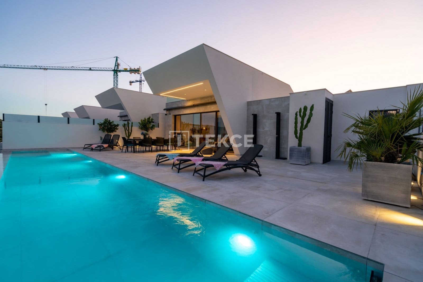 4 bedroom Villa for sale in Ciudad Quesada with pool - € 1,450,000 (Ref: 8965582)