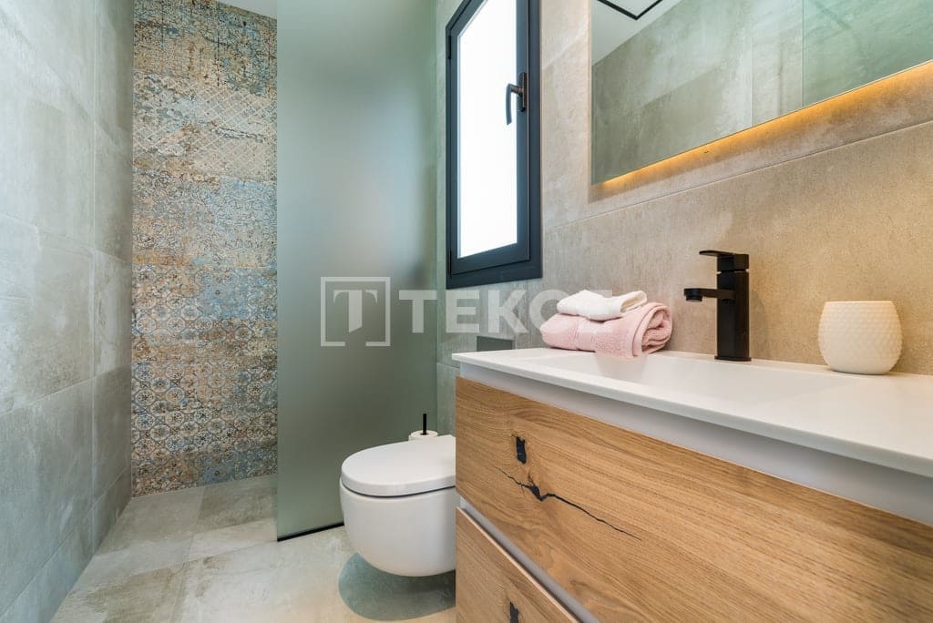 3 sypialnia Willa na sprzedaż w Ciudad Quesada z basenem - 995 000 € (Ref: 8965583)