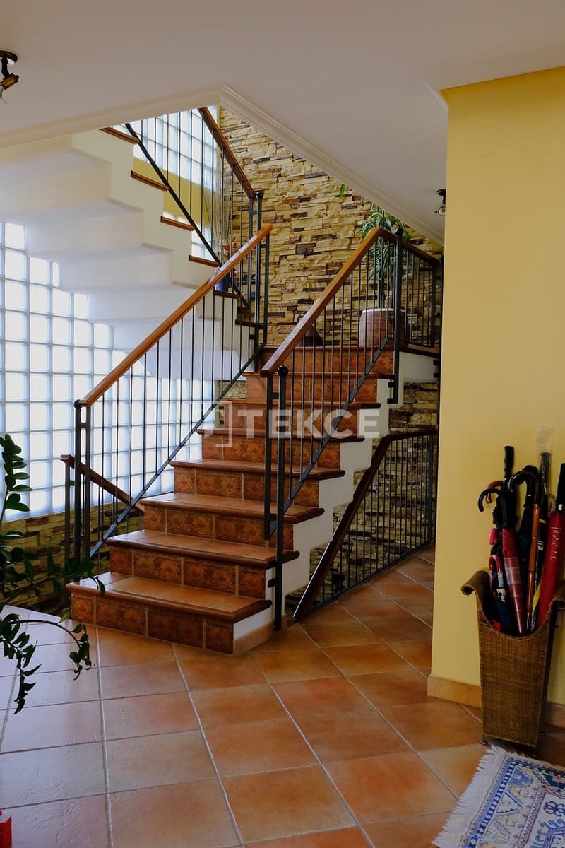 5 chambre Villa/Maison à vendre à Orihuela avec piscine - 675 000 € (Ref: 8965584)