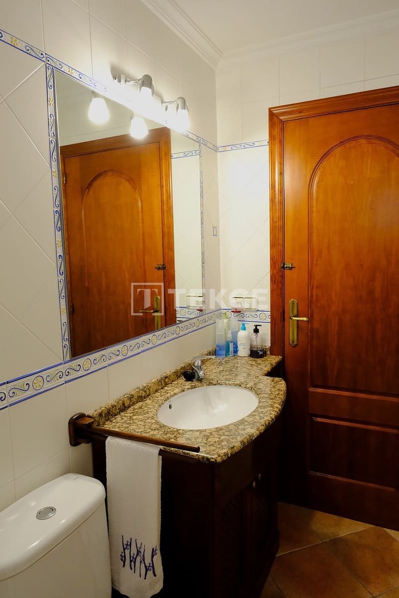 5 chambre Villa/Maison à vendre à Orihuela avec piscine - 675 000 € (Ref: 8965584)