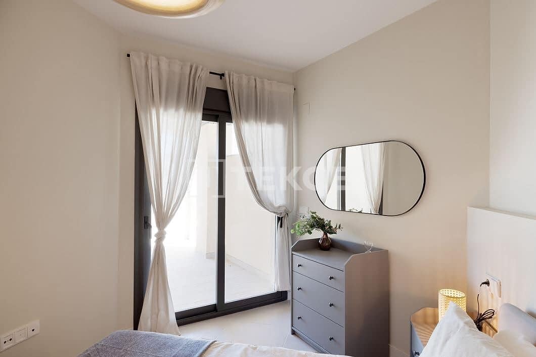 2 slaapkamer Flat te koop in Benajarafe met zwembad - € 361.000 (Ref: 8965592)