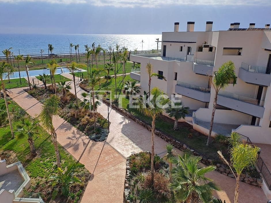 2 slaapkamer Flat te koop in Benajarafe met zwembad - € 361.000 (Ref: 8965592)