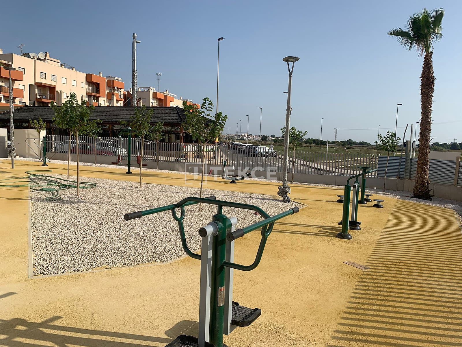 2 slaapkamer Flat te koop in Playa Flamenca met zwembad - € 425.000 (Ref: 8965634)