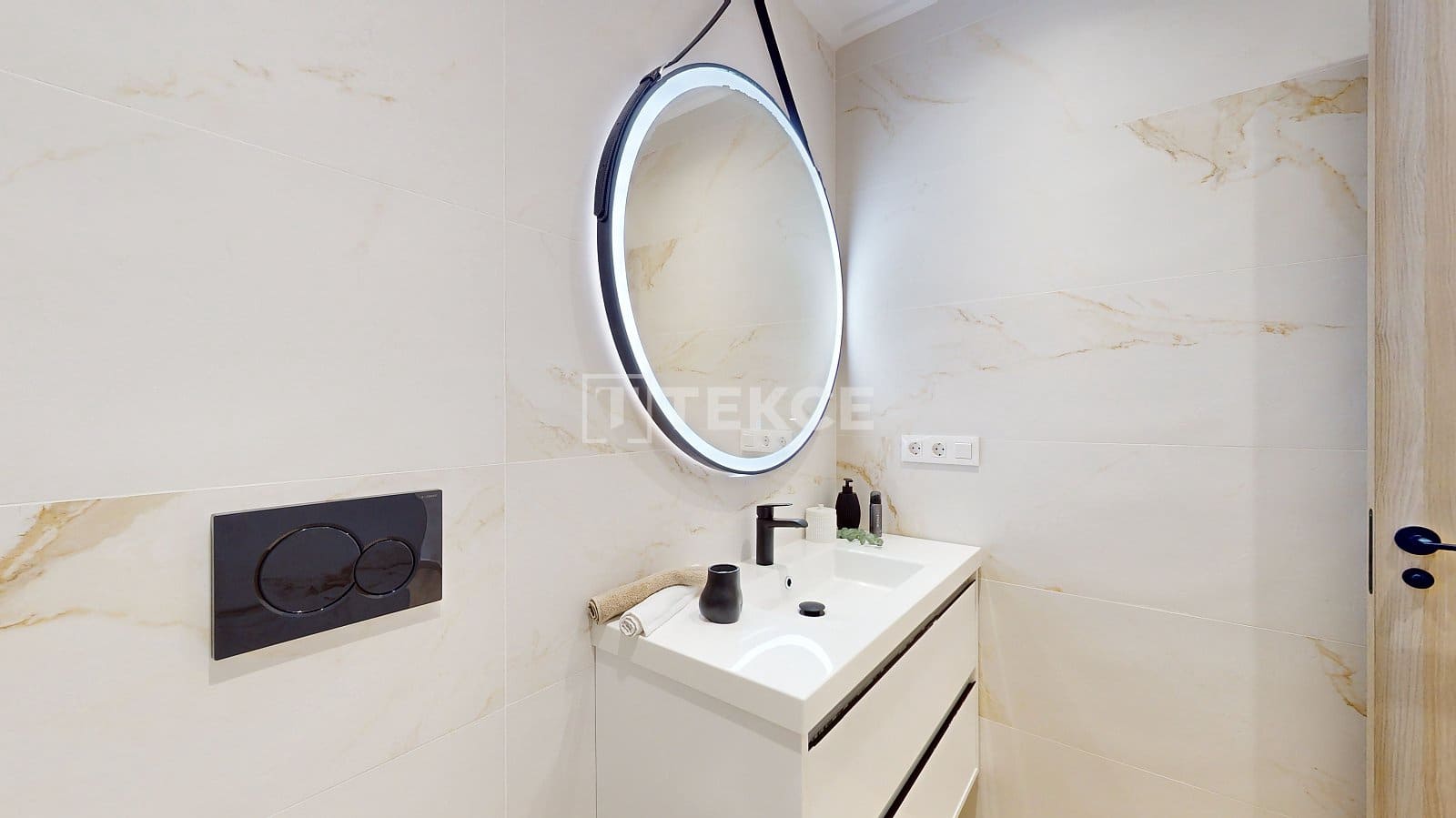 3 sypialnia Mieszkanie na sprzedaż w El Raso z basenem - 300 000 € (Ref: 8965636)