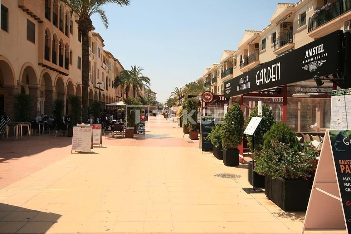 Piso de 2 habitaciones en Los Alcázares en venta con piscina - 279.000 € (Ref: 8965692)