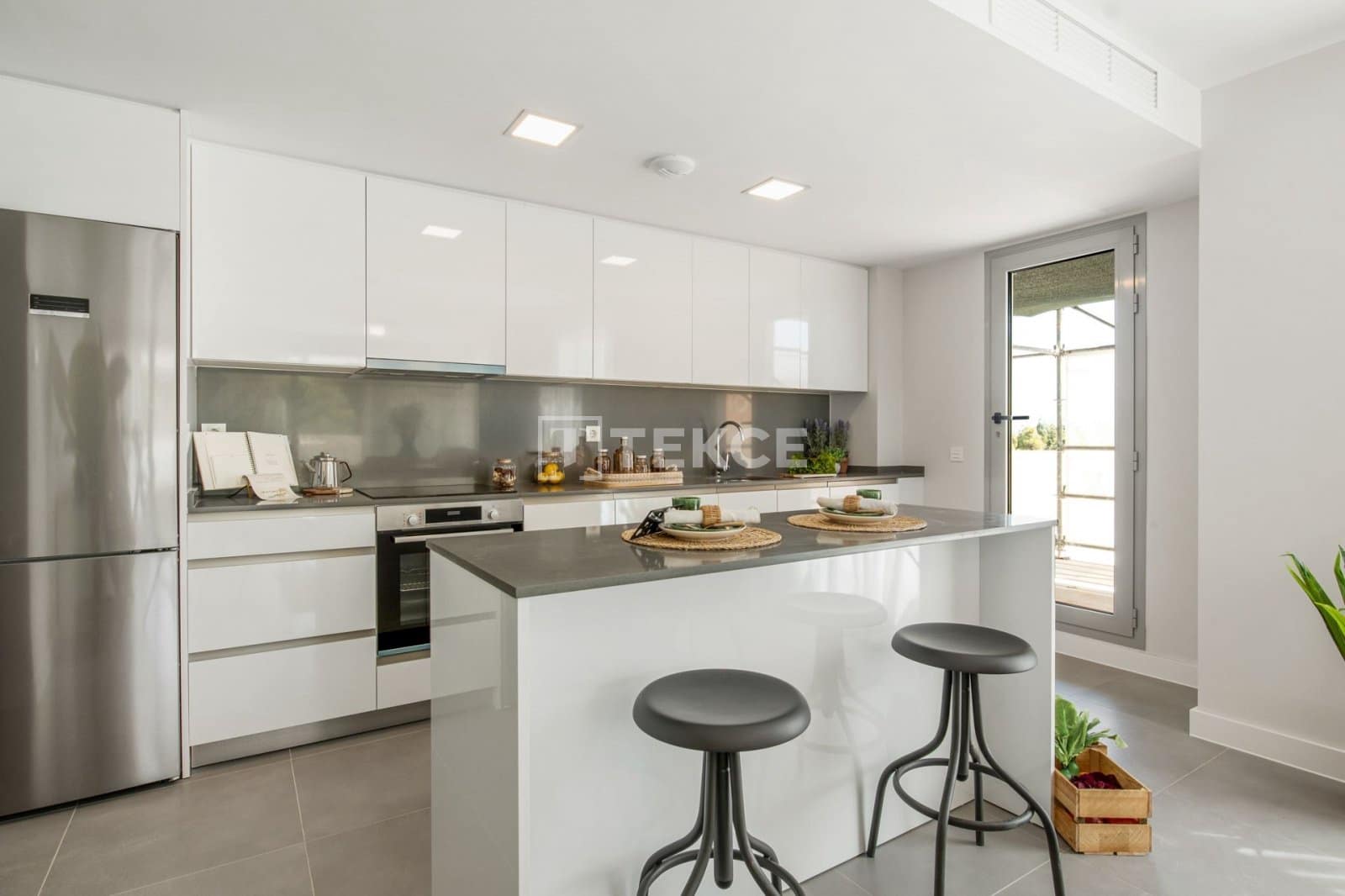 4 sovrum Lägenhet till salu i El Chaparral med pool - 743 000 € (Ref: 8965696)