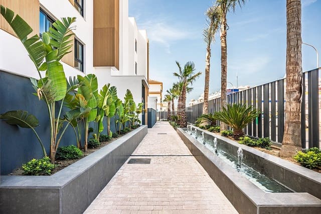 3 makuuhuone Asunto myytävänä paikassa Torremolinos mukana uima-altaan - 1 100 000 € (Ref: 8965707)