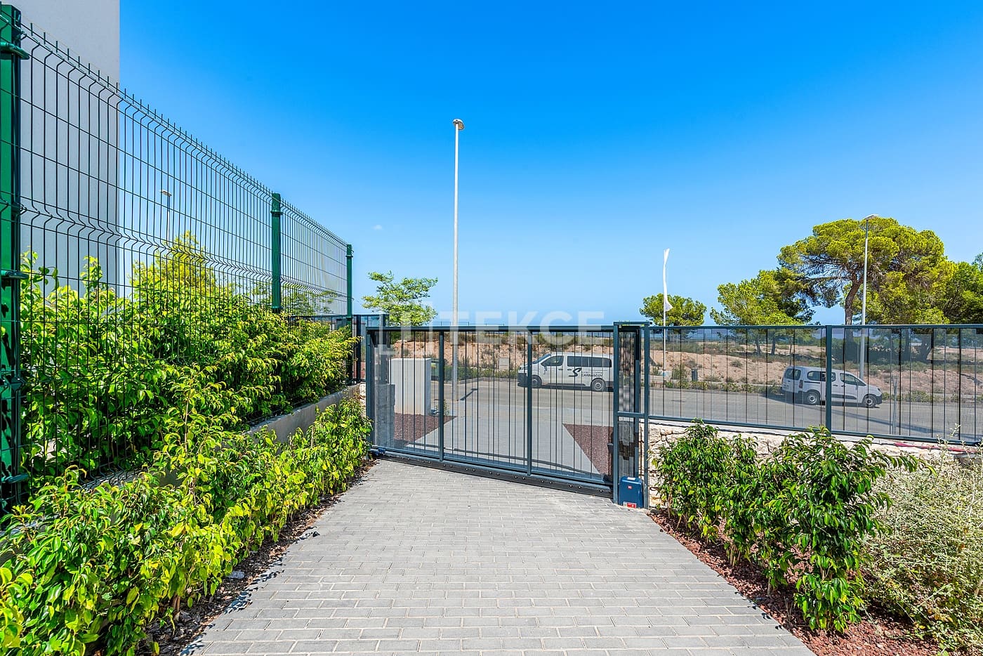 3 slaapkamer Villa te koop in Pinar de Campoverde met zwembad - € 698.000 (Ref: 8965715)