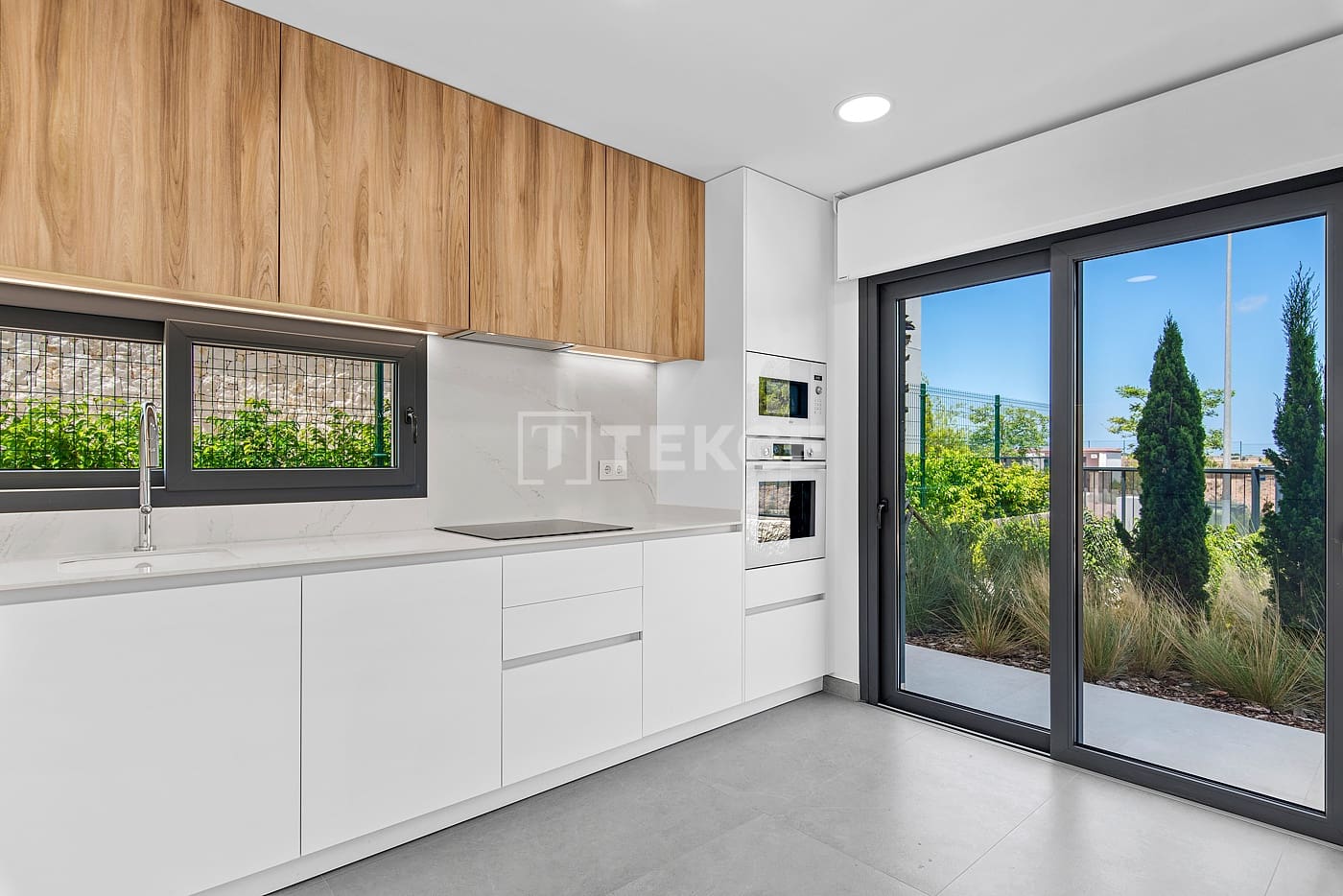 3 slaapkamer Villa te koop in Pinar de Campoverde met zwembad - € 698.000 (Ref: 8965715)