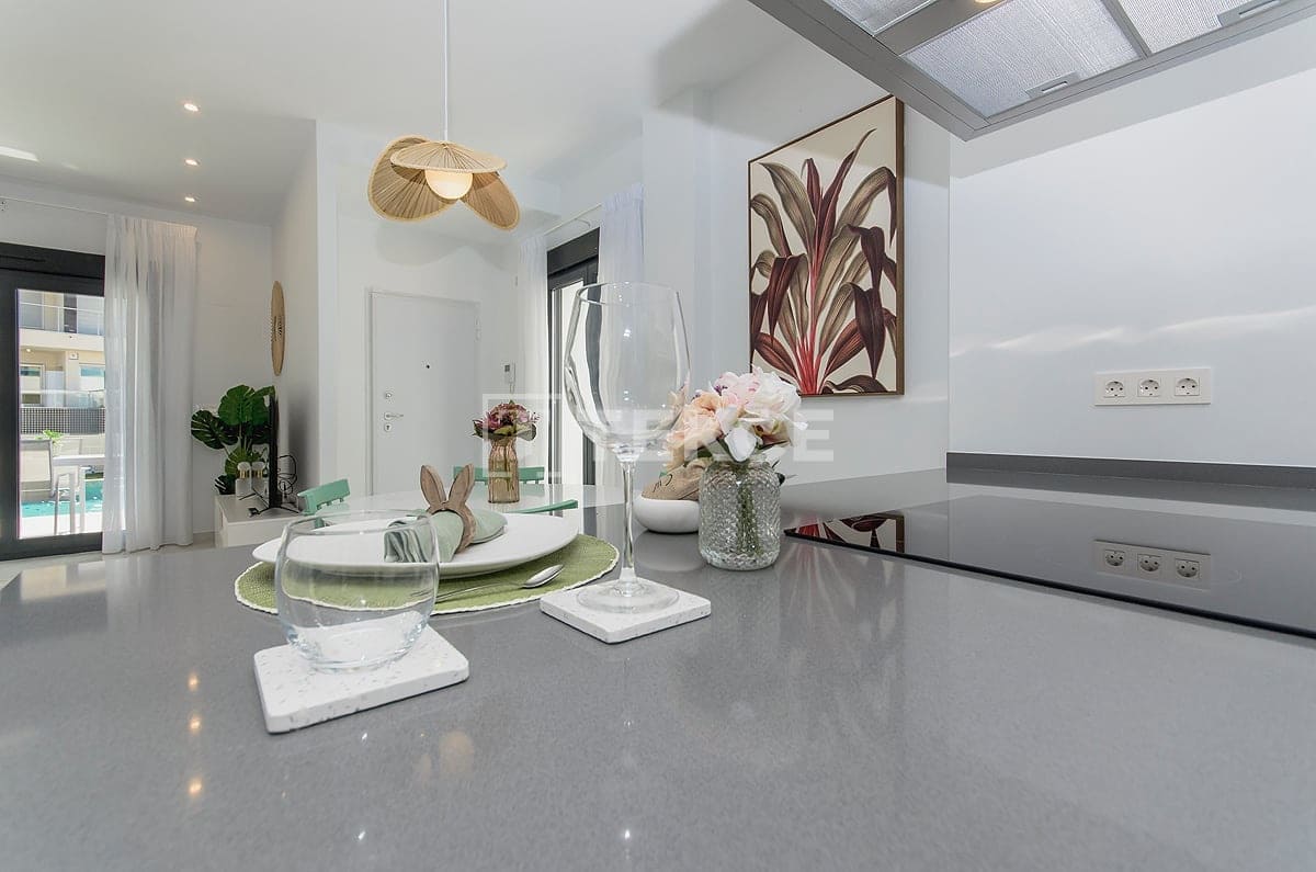 3 bedroom Villa for sale in Bigastro with pool - € 385,000 (Ref: 8965716)