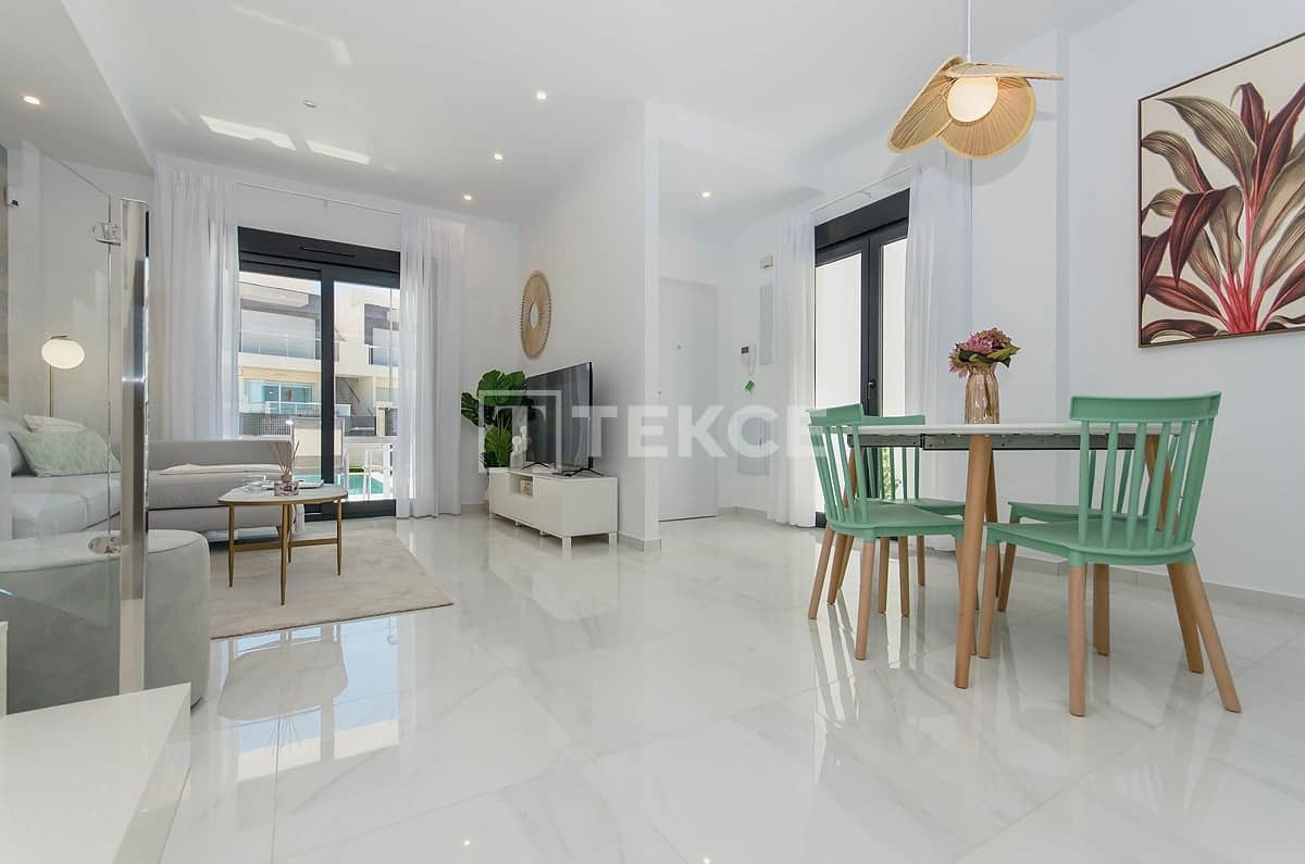 3 bedroom Villa for sale in Bigastro with pool - € 385,000 (Ref: 8965716)