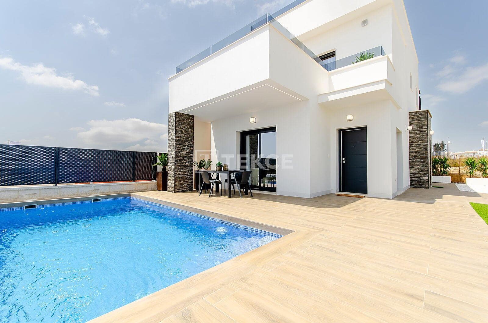 3 bedroom Villa for sale in Bigastro with pool - € 385,000 (Ref: 8965716)