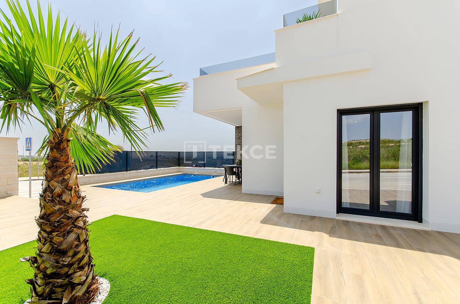 3 bedroom Villa for sale in Bigastro with pool - € 385,000 (Ref: 8965716)