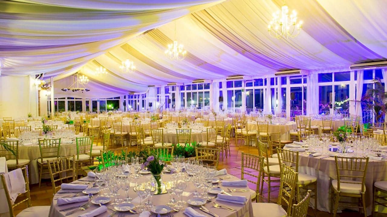 Kommersiell til salgs i Torrequebrada - € 8 500 000 (Ref: 8965772)