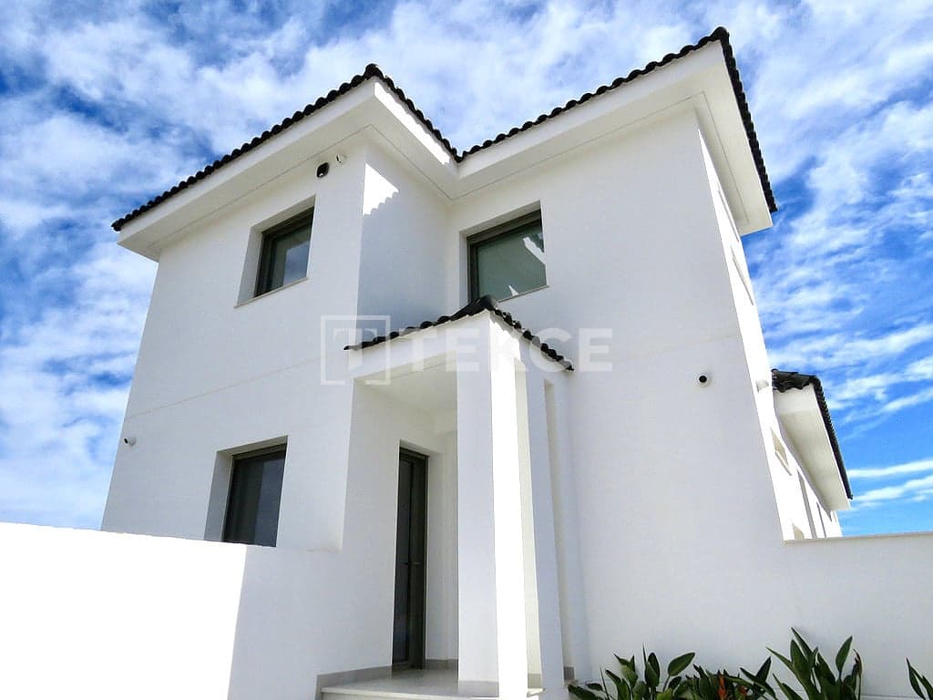 4 chambre Villa/Maison à vendre à Ciudad Quesada avec piscine - 1 800 000 € (Ref: 8965776)