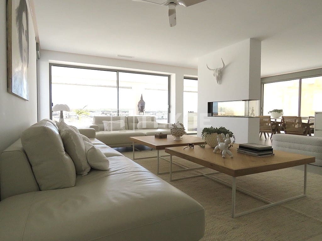 4 chambre Villa/Maison à vendre à Ciudad Quesada avec piscine - 1 800 000 € (Ref: 8965776)