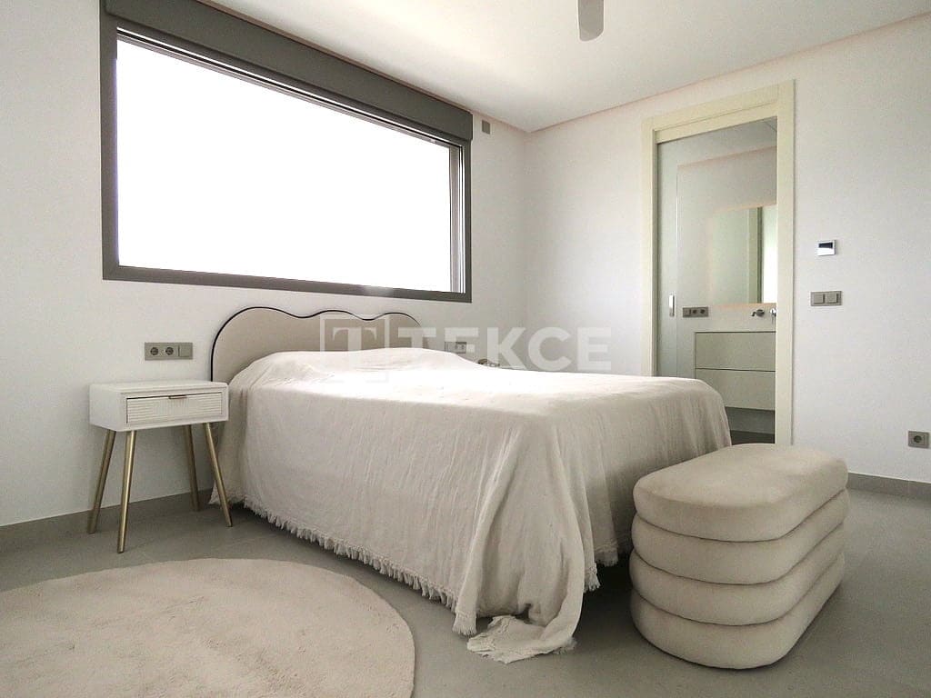 4 chambre Villa/Maison à vendre à Ciudad Quesada avec piscine - 1 800 000 € (Ref: 8965776)