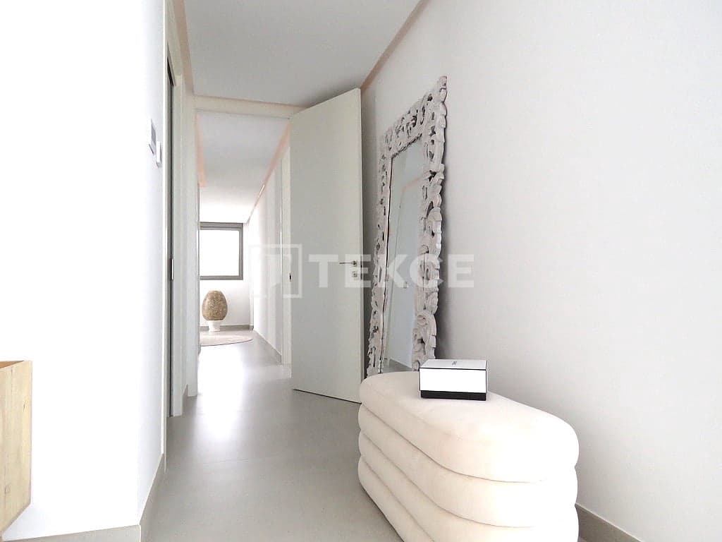 4 chambre Villa/Maison à vendre à Ciudad Quesada avec piscine - 1 800 000 € (Ref: 8965776)