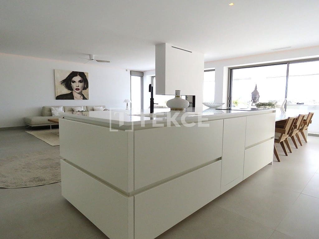 4 chambre Villa/Maison à vendre à Ciudad Quesada avec piscine - 1 800 000 € (Ref: 8965776)