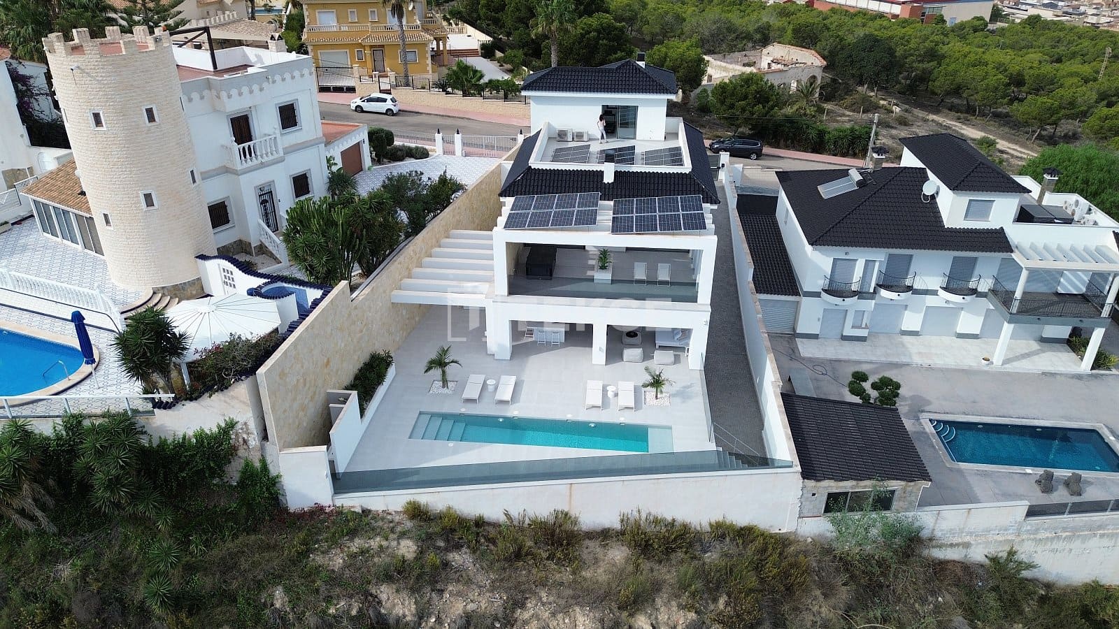 4 chambre Villa/Maison à vendre à Ciudad Quesada avec piscine - 1 800 000 € (Ref: 8965776)