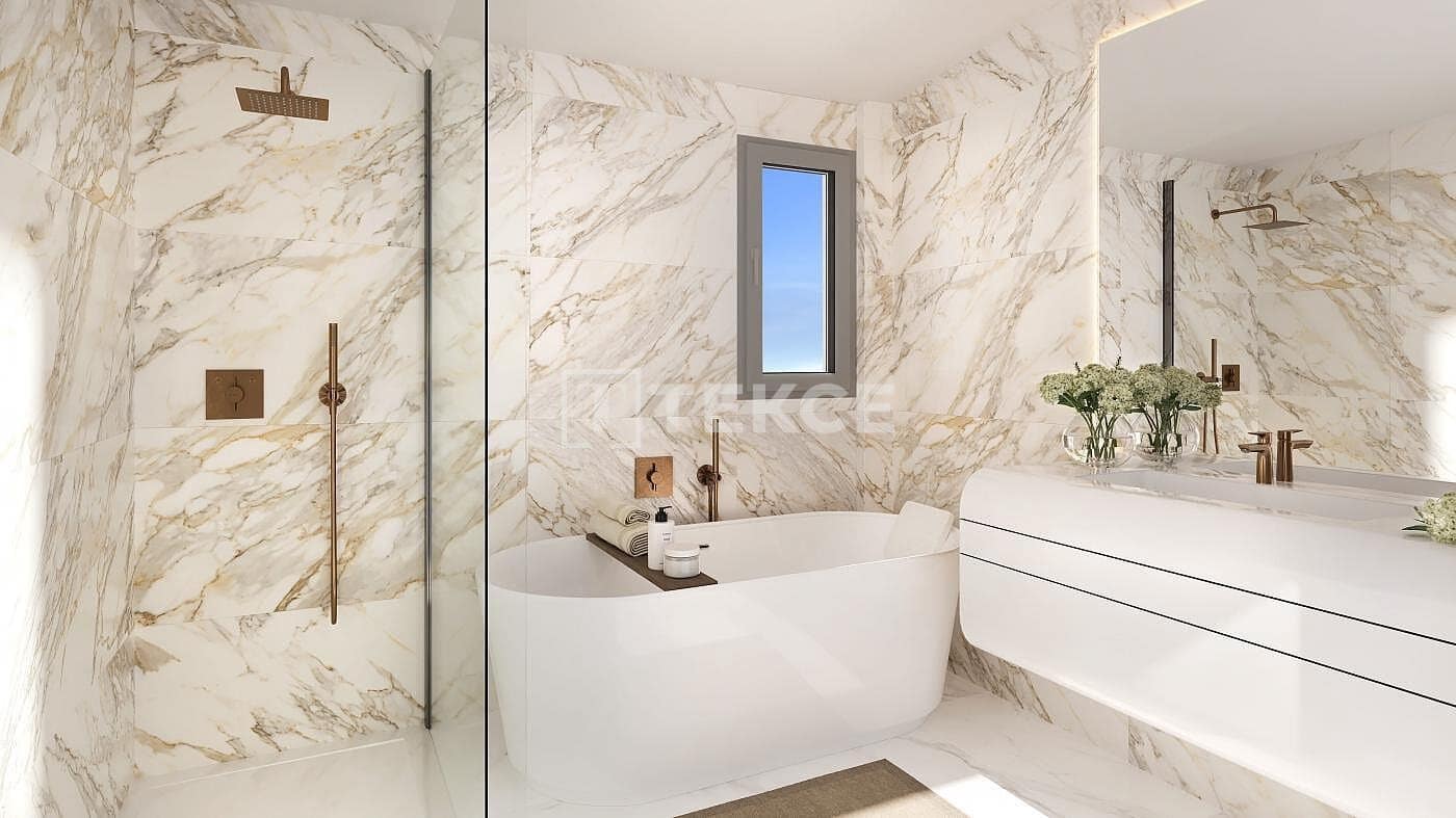 3 slaapkamer Flat te koop in Benalmadena Costa met zwembad - € 1.040.000 (Ref: 8965798)