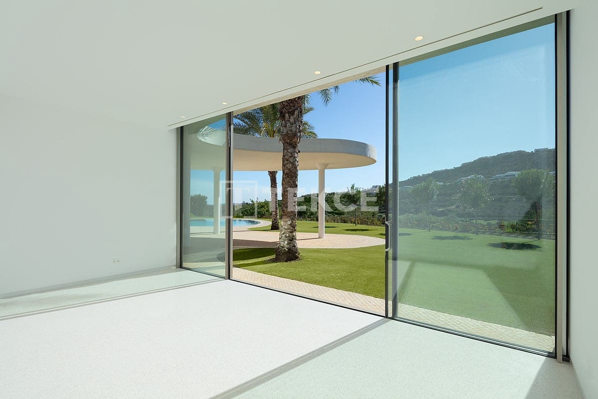 4 sypialnia Willa na sprzedaż w Casares z basenem - 6 500 000 € (Ref: 8965834)