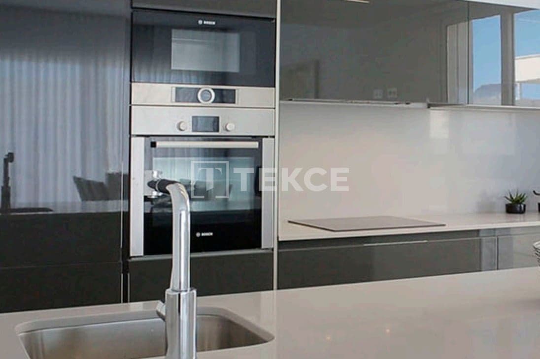 4 sypialnia Willa na sprzedaż w San Fulgencio z basenem - 1 190 000 € (Ref: 8965842)