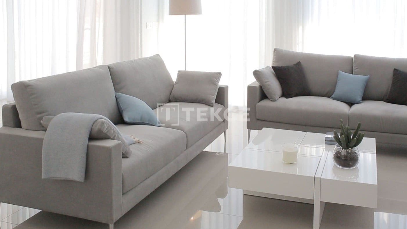 4 sypialnia Willa na sprzedaż w San Fulgencio z basenem - 1 190 000 € (Ref: 8965842)