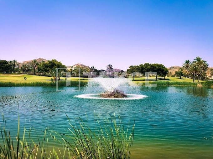 2 sovrum Lägenhet till salu i La Manga del Mar Menor med pool - 345 000 € (Ref: 8965867)