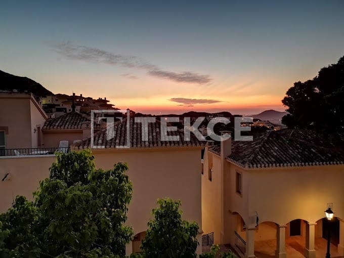 2 sovrum Lägenhet till salu i La Manga del Mar Menor med pool - 391 000 € (Ref: 8965868)