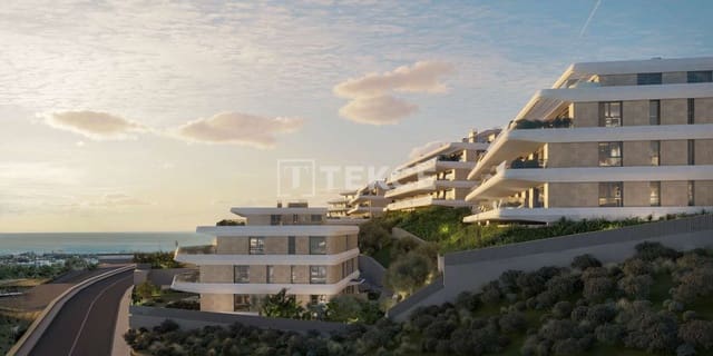 2 bedroom Flat for sale in Estepona with pool - € 624,000 (Ref: 8965884)