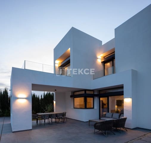 3 sypialnia Willa na sprzedaż w La Manga del Mar Menor z basenem - 700 000 € (Ref: 8965934)