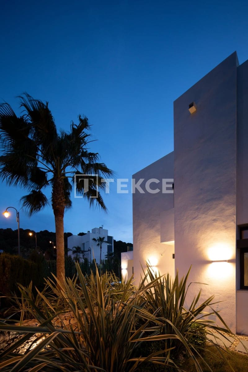 3 camera da letto Villa in vendita in La Manga del Mar Menor con piscina - 700.000 € (Rif: 8965934)