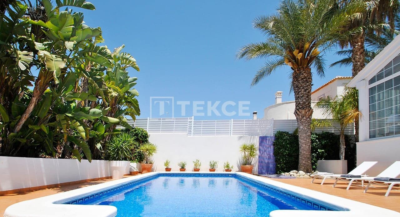 5 slaapkamer Villa te koop in San Fulgencio met zwembad - € 598.000 (Ref: 8965956)