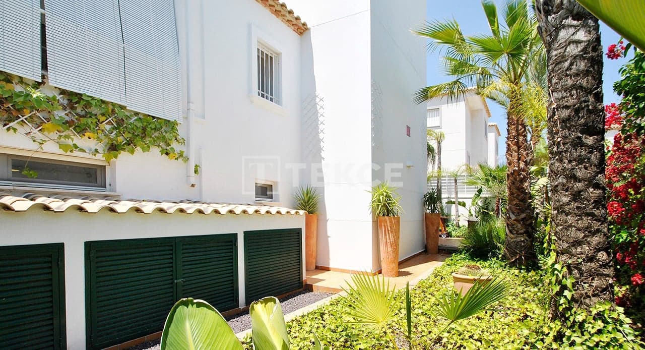 5 slaapkamer Villa te koop in San Fulgencio met zwembad - € 598.000 (Ref: 8965956)