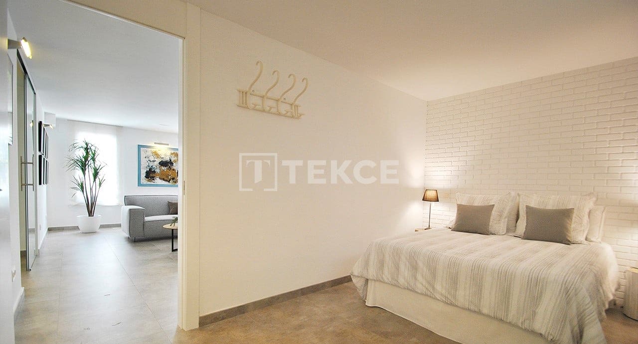 5 slaapkamer Villa te koop in San Fulgencio met zwembad - € 598.000 (Ref: 8965956)