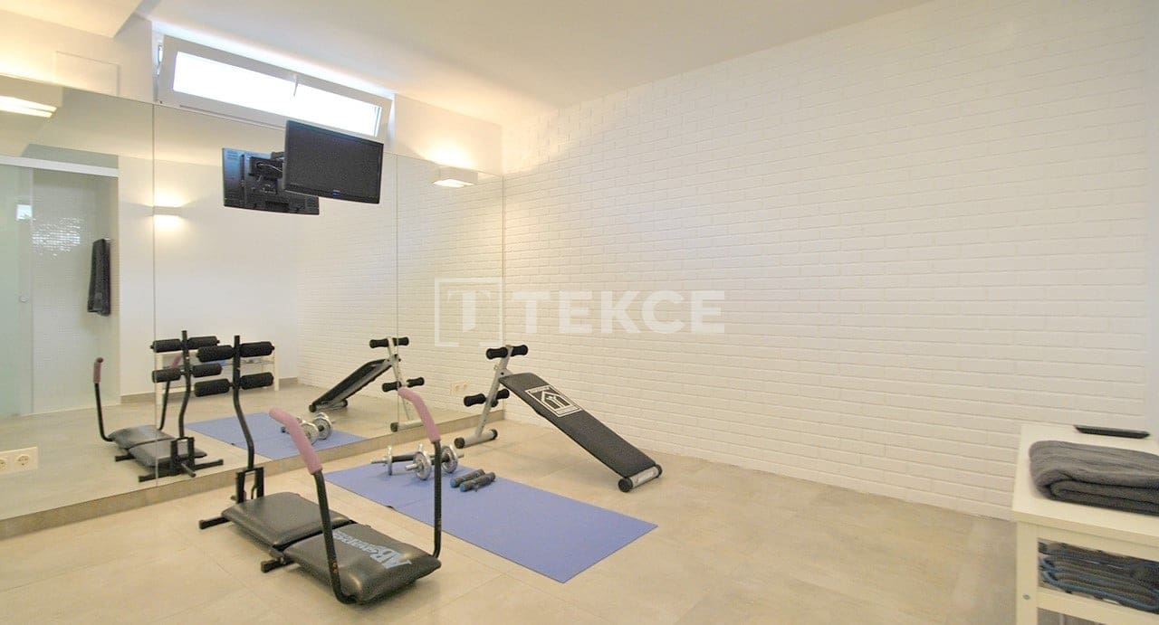 5 slaapkamer Villa te koop in San Fulgencio met zwembad - € 598.000 (Ref: 8965956)