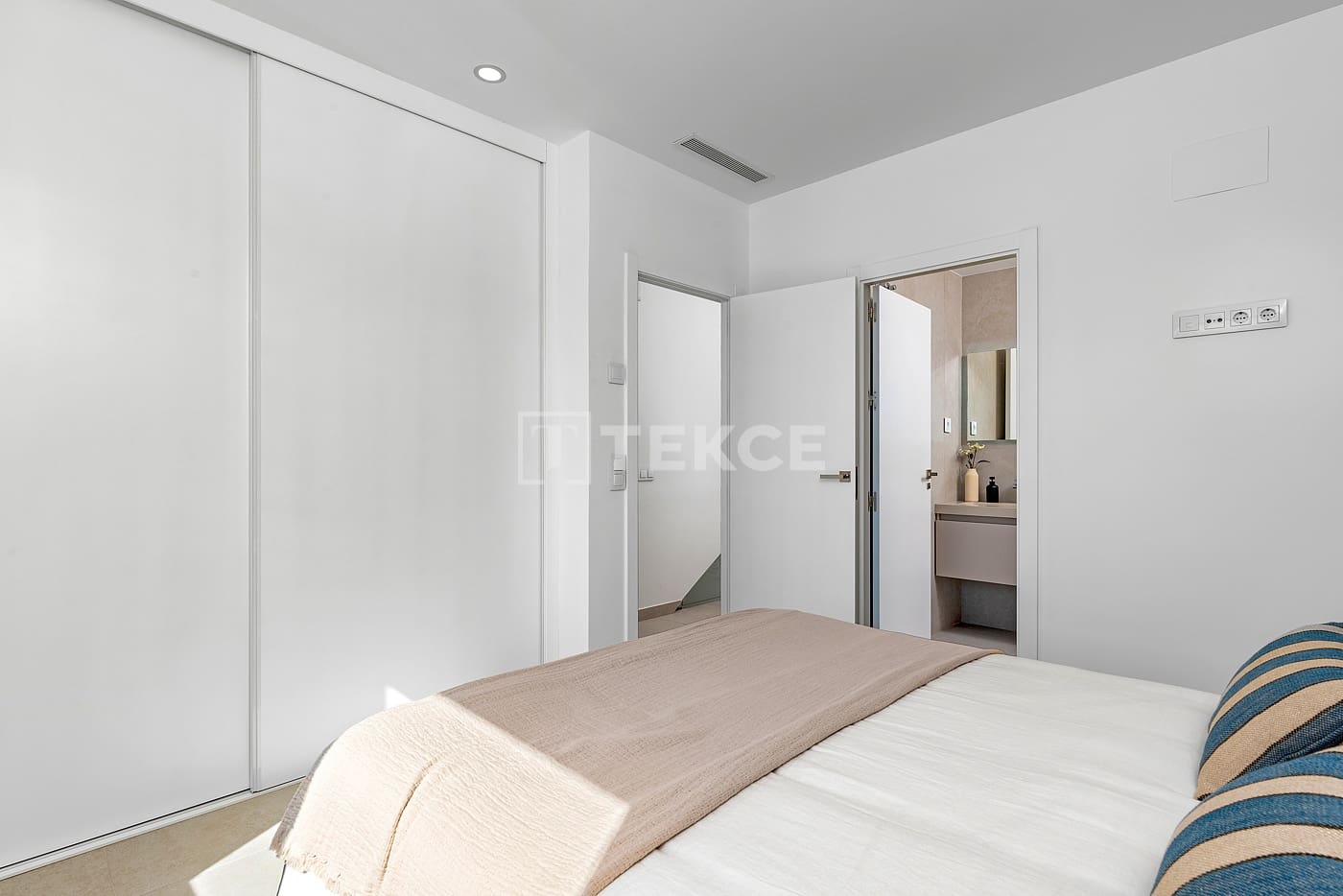 3 soverom Villa til salgs i Pilar de la Horadada med svømmebasseng - € 540 000 (Ref: 8965957)