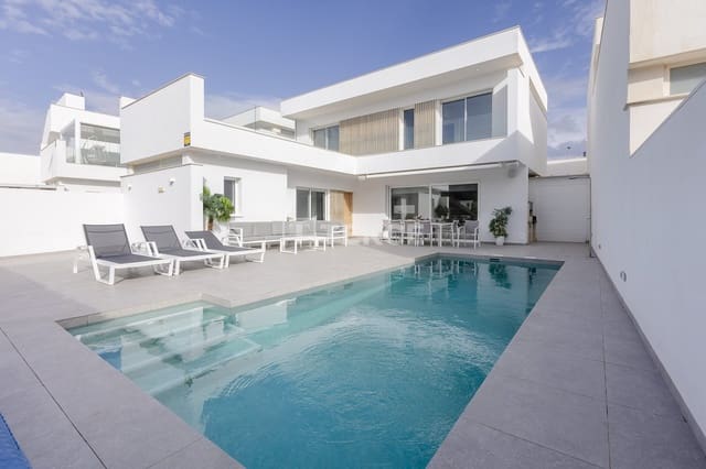 3 sovrum Villa till salu i San Javier med pool - 385 000 € (Ref: 8965976)