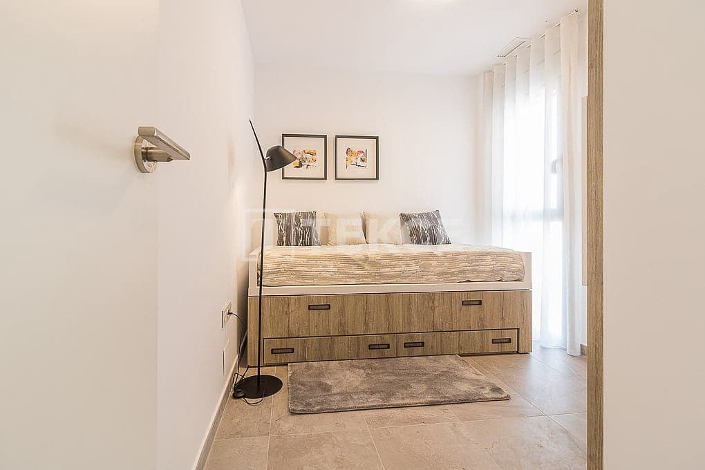 3 slaapkamer Flat te koop in Los Altos met zwembad - € 300.000 (Ref: 8965980)