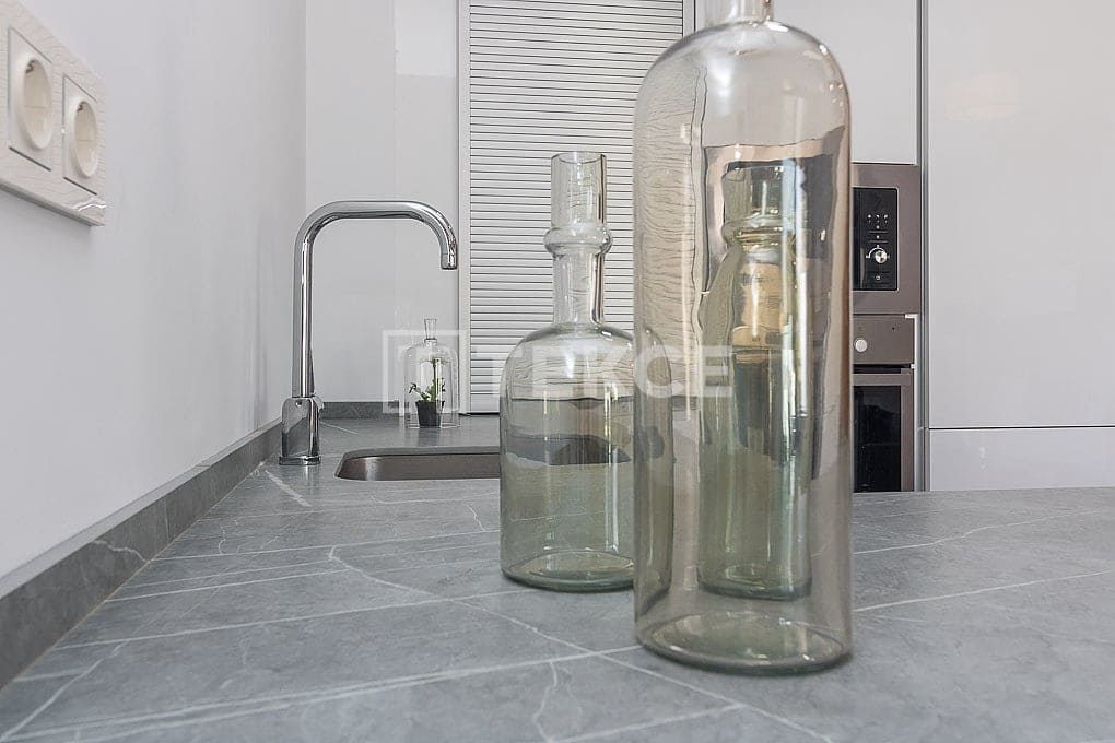 3 slaapkamer Flat te koop in Los Altos met zwembad - € 300.000 (Ref: 8965980)