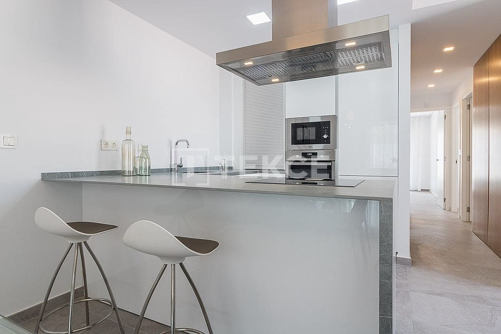 3 slaapkamer Flat te koop in Los Altos met zwembad - € 280.000 (Ref: 8965981)