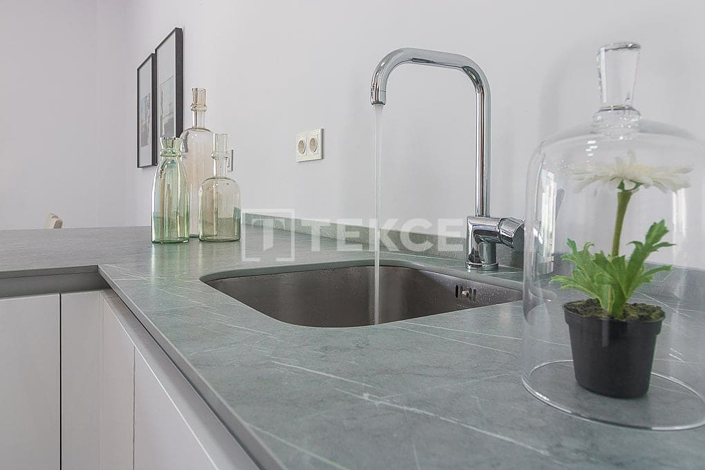 3 slaapkamer Flat te koop in Los Altos met zwembad - € 280.000 (Ref: 8965981)