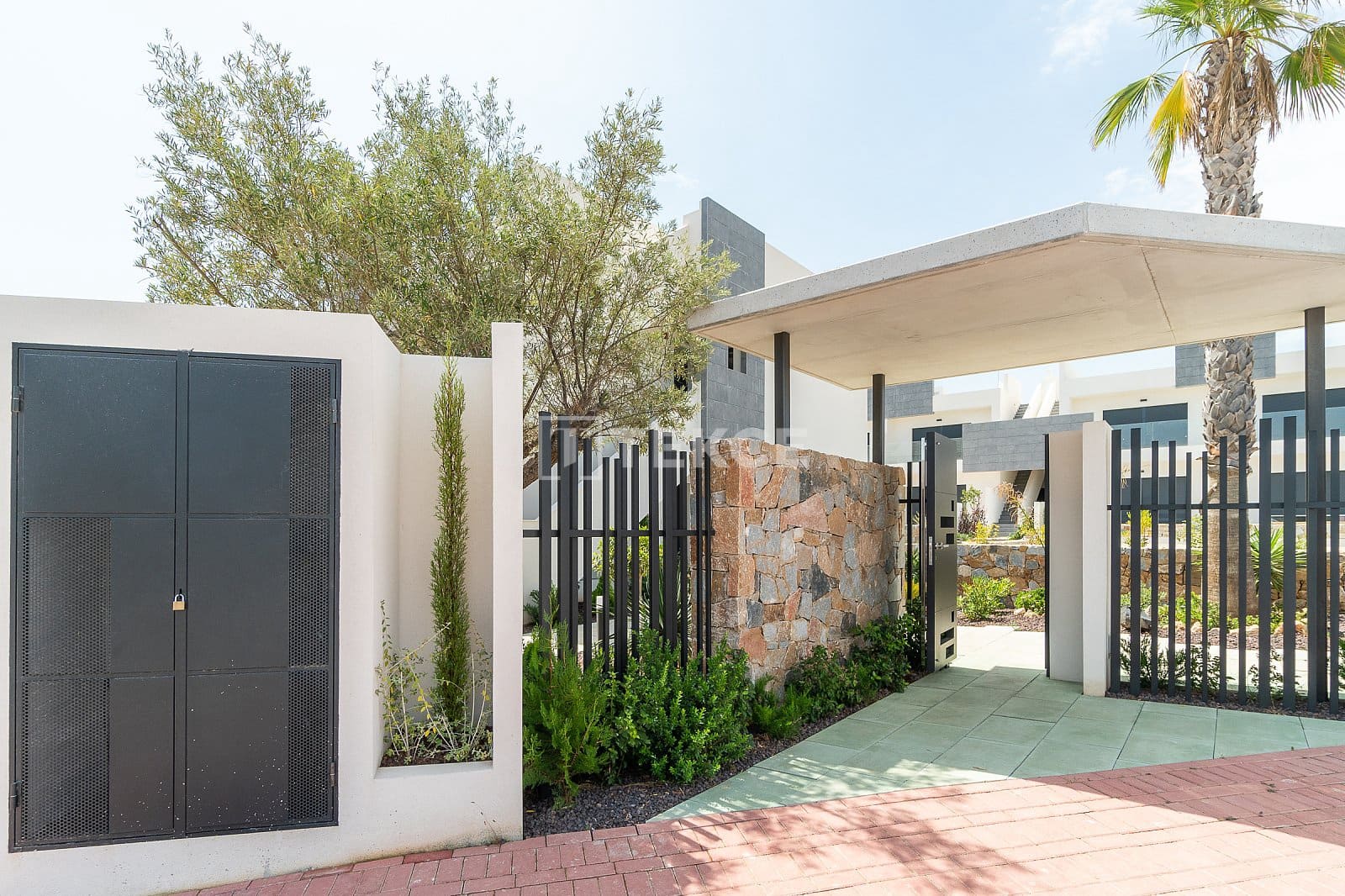 3 slaapkamer Flat te koop in Los Altos met zwembad - € 280.000 (Ref: 8965981)