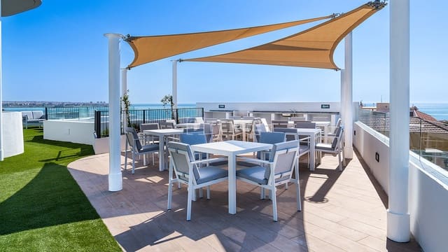 3 chambre Appartement à vendre à Punta Prima, Orihuela avec piscine - 478 000 € (Ref: 8965991)