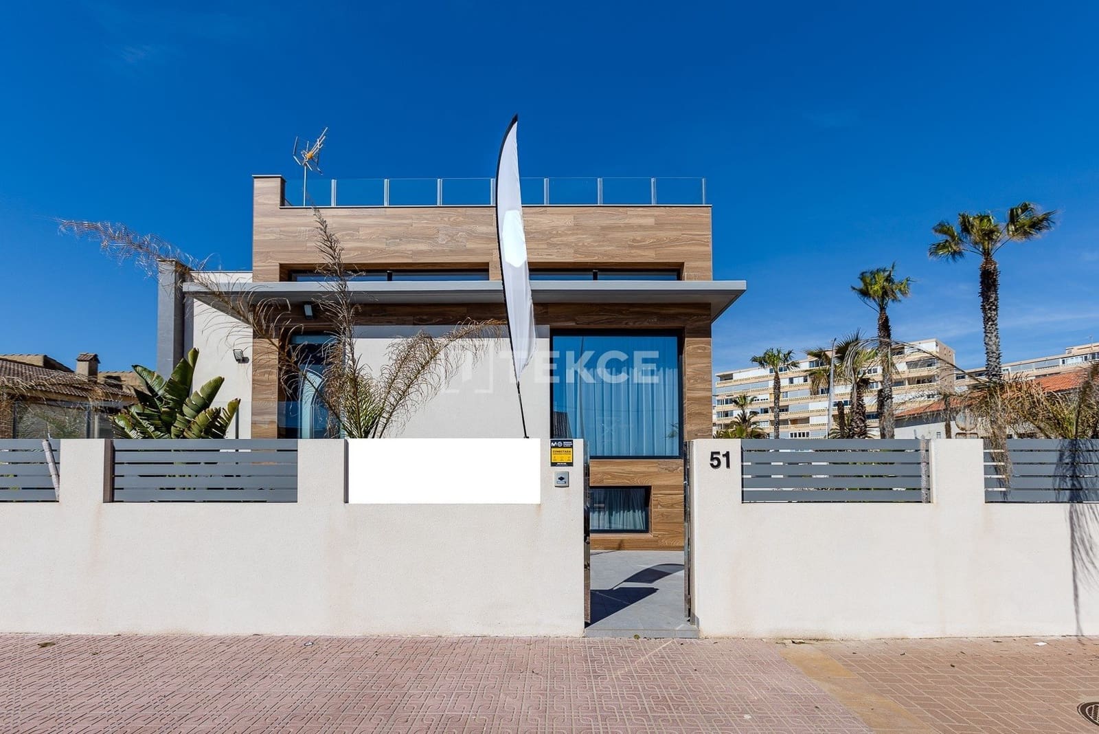 4 chambre Villa/Maison à vendre à La Mata avec piscine - 940 000 € (Ref: 8965999)