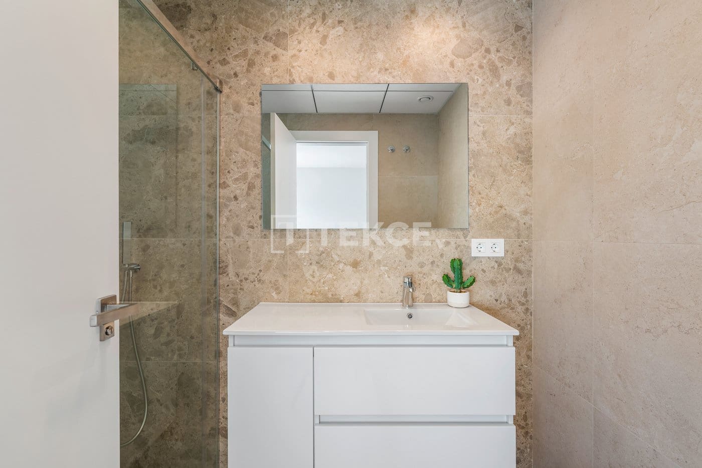 3 slaapkamer Villa te koop in Los Alcazares met zwembad - € 500.000 (Ref: 8966022)